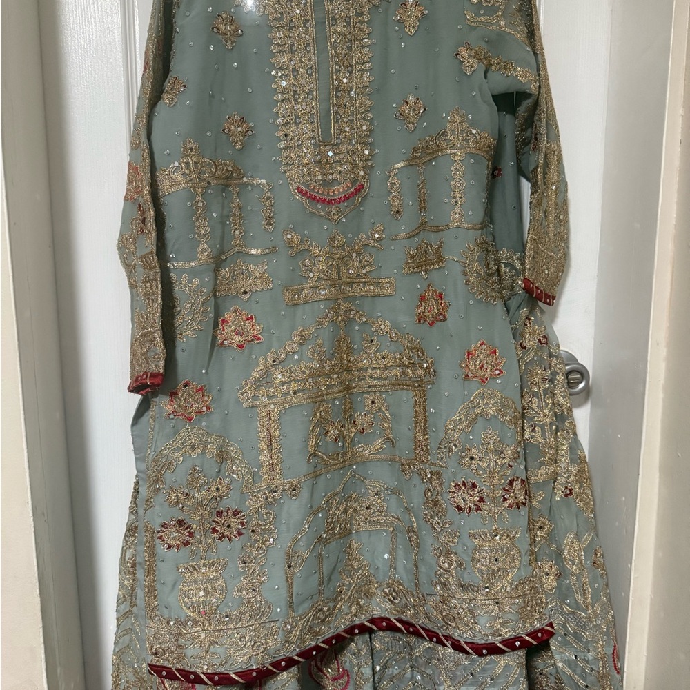 Elegant Embroidered Pakistani sarara with Matching Bag